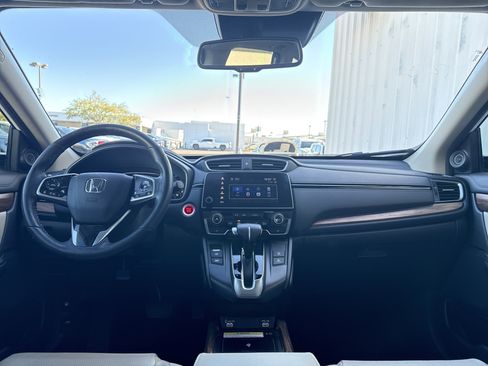 Used 2020 Honda CR-V Touring image 25