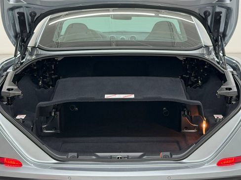 Used 2015 Ferrari California T RWD image 37