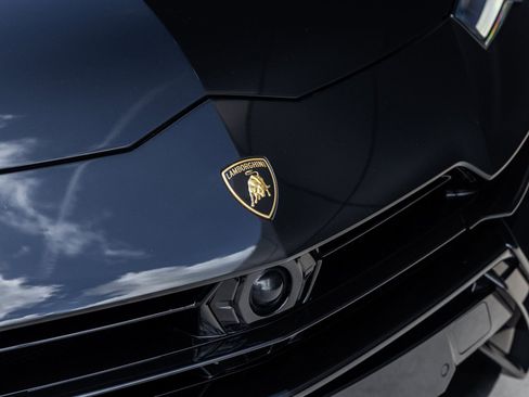 Used 2024 Lamborghini Urus Performante image 23