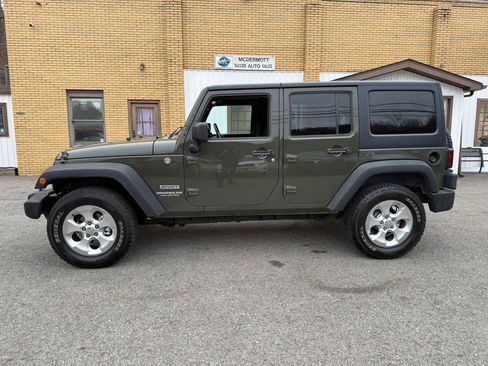 Used 2015 Jeep Wrangler Unlimited Sport w/ Quick Order Package 24S image 2