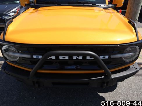 Used 2022 Ford Bronco Outer Banks AWD/4WD image 2