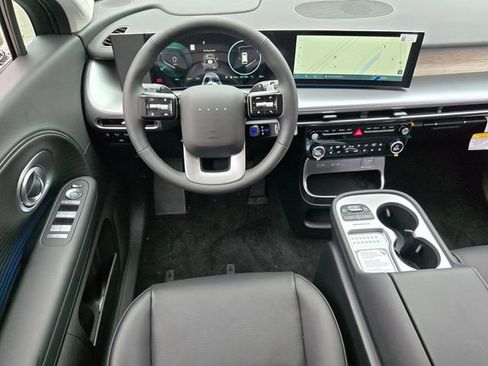 New 2026 Hyundai Ioniq 9 SEL image 8