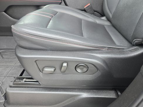 Used 2024 Chevrolet Suburban RST w/ Luxury Package image 26