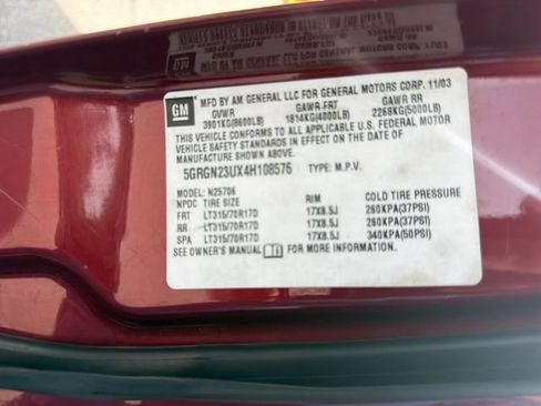 Used 2004 HUMMER H2 w/ Preferred Equipment Group AWD/4WD image 31