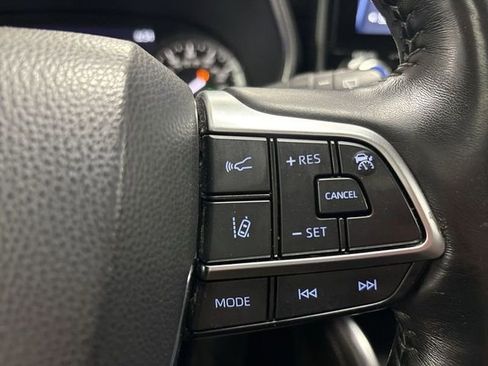 Used 2021 Toyota Highlander Limited image 48