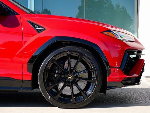 Used 2023 Lamborghini Urus S image 9