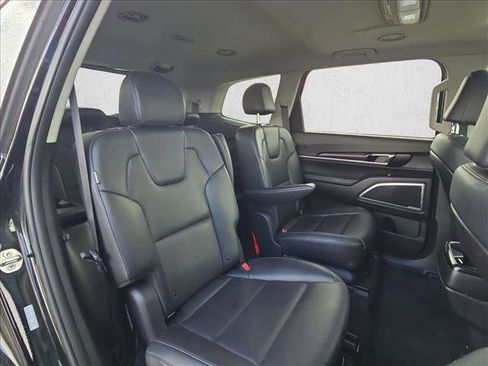 Used 2025 Kia Telluride S FWD image 20