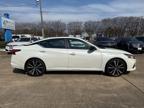 Used 2022 Nissan Altima 2.5 SR image 4