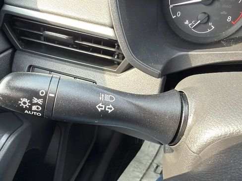 Used 2024 Nissan Altima 2.5 S FWD image 14