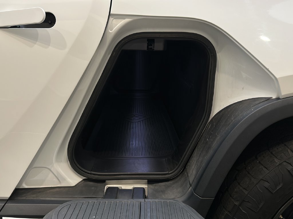 Used 2022 Rivian R1T Adventure AWD/4WD image 20