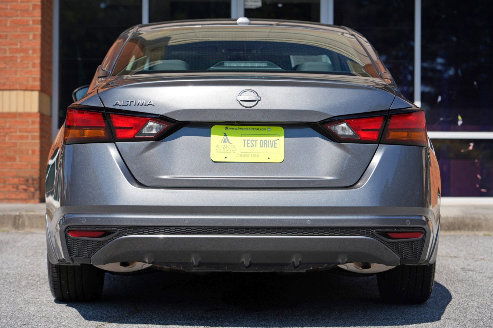 Used 2025 Nissan Altima 2.5 SV FWD image 10