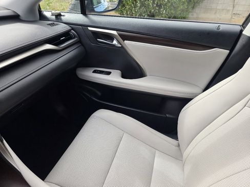 Used 2022 Lexus RX 450h AWD w/ Premium Package image 21