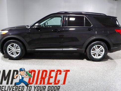 Used 2023 Ford Explorer XLT w/ Equipment Group 202A RWD image 10