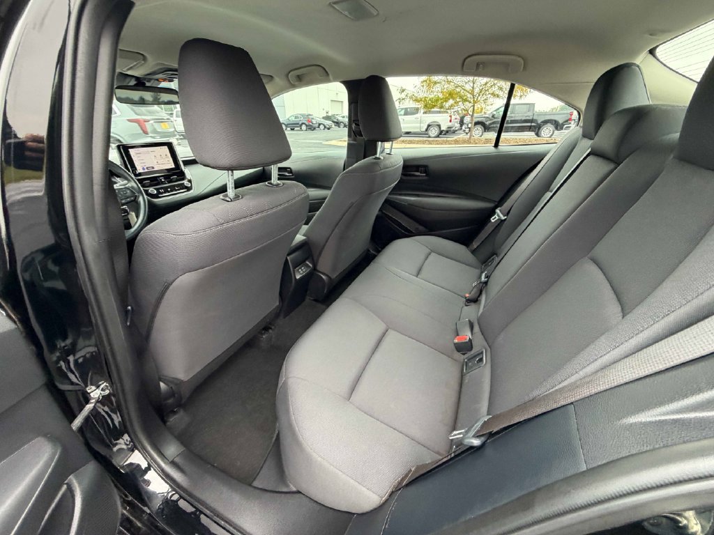 Used 2024 Toyota Corolla LE FWD image 19