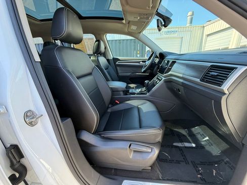 Used 2023 Volkswagen Atlas SE w/ Panoramic Sunroof Package FWD image 27