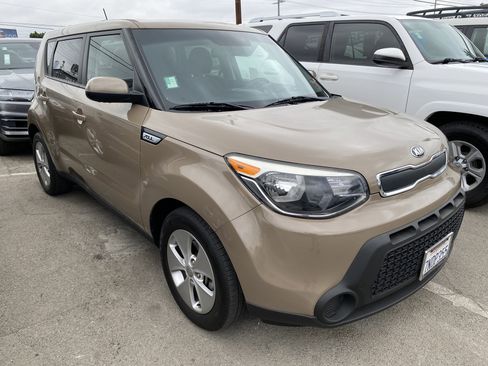 Used 2015 Kia Soul image 4