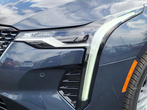 New 2025 Cadillac CT4 Premium Luxury image 5