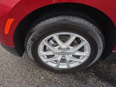 Used 2024 Chevrolet Equinox LT image 9