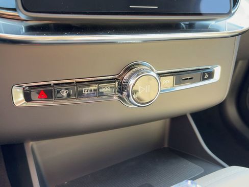 New 2026 Volvo XC90 B5 Plus w/ Protection Package image 16