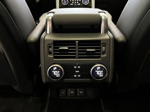 Used 2023 Land Rover Discovery S R-Dynamic AWD/4WD image 27