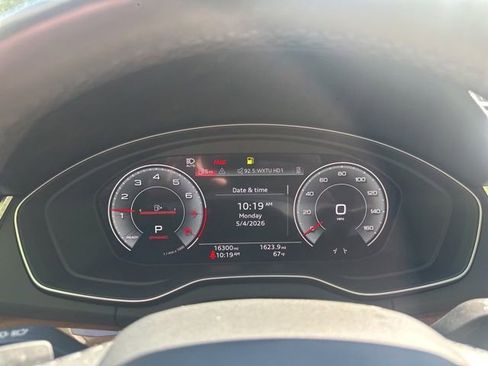 Used 2023 Audi Q5 2.0T Premium Plus w/ Premium Plus Package AWD/4WD image 10