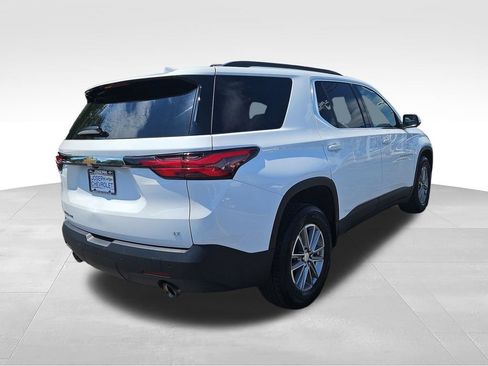 Used 2023 Chevrolet Traverse LT w/ LPO, Cargo Package AWD/4WD image 4