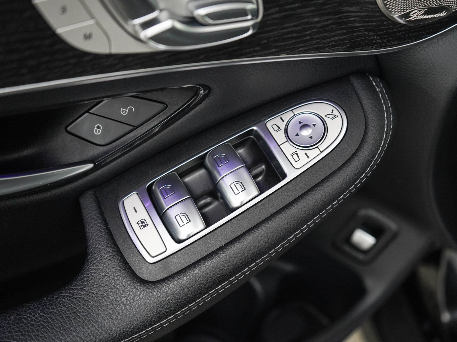 Used 2021 Mercedes-Benz GLC 300 4MATIC image 21