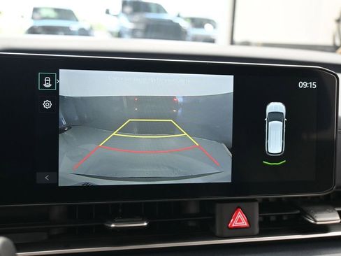 Used 2026 Kia Carnival EX FWD image 18