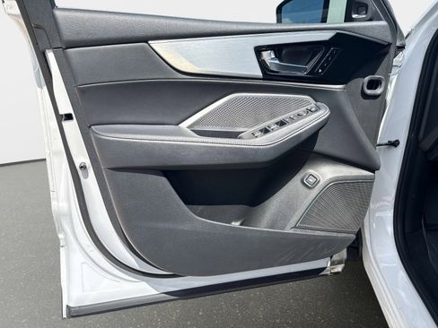 Used 2024 Acura MDX FWD w/ Technology Package image 16