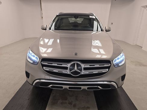 Used 2020 Mercedes-Benz GLC 300 image 2