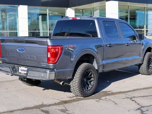 Used 2022 Ford F150 XLT image 3