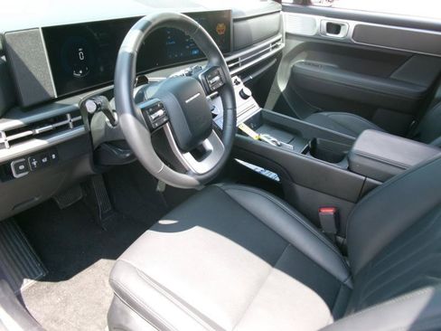 Used 2026 Hyundai Santa Fe SEL FWD image 12