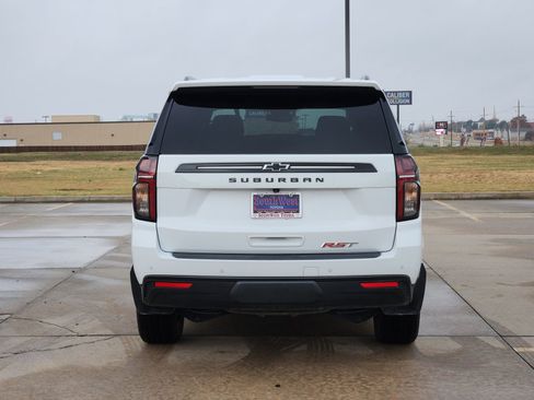 Used 2023 Chevrolet Suburban RST image 8