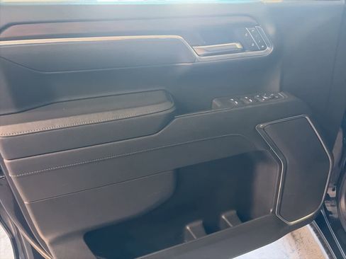 Used 2025 GMC Sierra 1500 SLT image 24