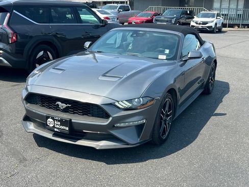 Used 2022 Ford Mustang Premium RWD image 3