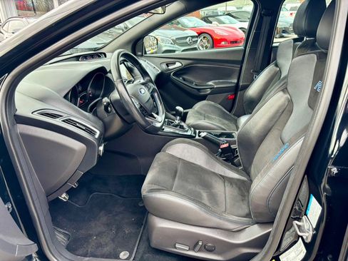 Used 2017 Ford Focus RS image 11