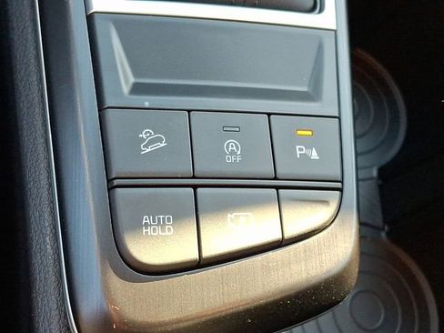 New 2026 Kia Sportage LX FWD image 19