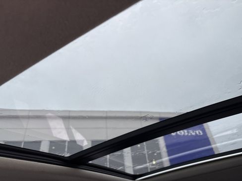 Certified 2023 Volvo XC40 B5 Plus w/ Driver Assist Package image 26