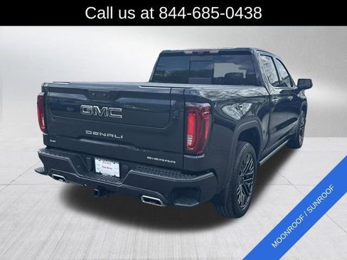 Used 2022 GMC Sierra 1500 Denali Ultimate AWD/4WD image 5