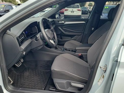 Used 2025 Volkswagen Jetta Sport FWD image 13