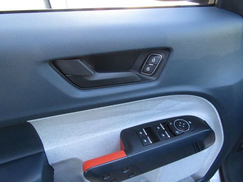 Used 2024 Ford Maverick XLT image 15