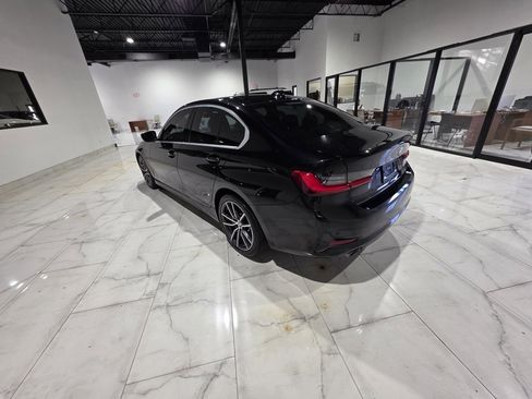 Used 2020 BMW 330i Sedan w/ Driving Assistance Package image 4