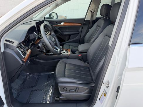 Used 2023 Audi Q5 2.0T Premium Plus w/ Premium Plus Package image 4