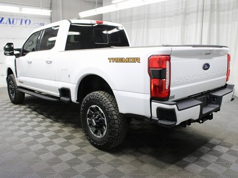 Used 2023 Ford F250 Lariat w/ Lariat Ultimate Package image 5