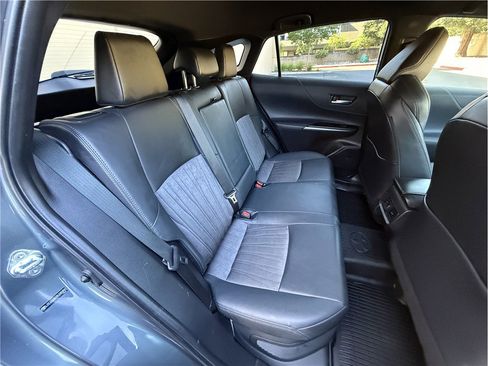 Used 2021 Toyota Venza XLE AWD/4WD image 14