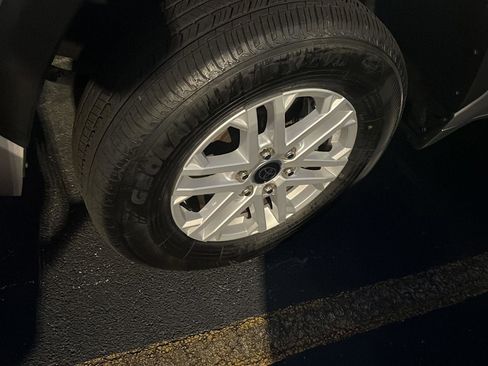 Used 2024 Toyota Tundra SR5 image 7