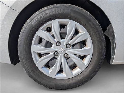 Used 2022 Hyundai Accent SE FWD image 18