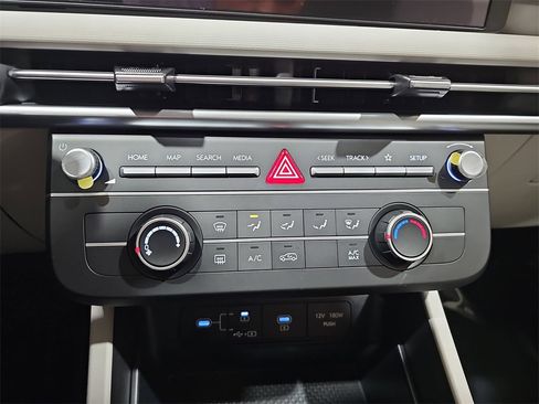 New 2026 Hyundai Tucson SE image 22