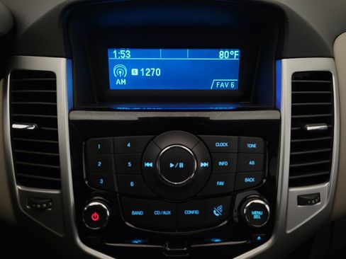 Used 2014 Chevrolet Cruze LS FWD image 25