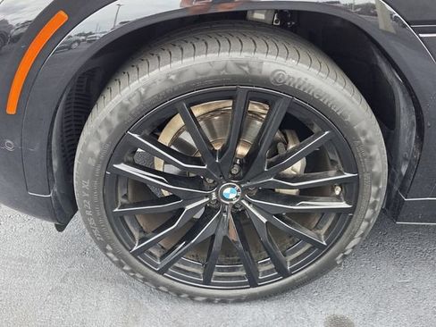 Used 2022 BMW X6 xDrive40i w/ Executive Package AWD/4WD image 8